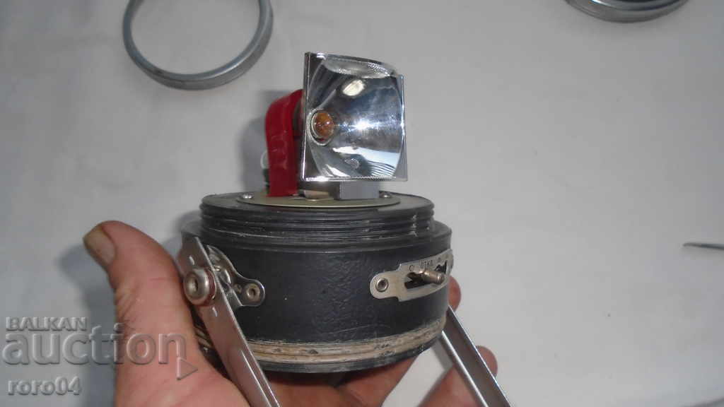 LAMPĂ - DOI LUMINI - RUSĂ - 5 LAMPĂ - DOI LUMINI - RUSĂ - 5