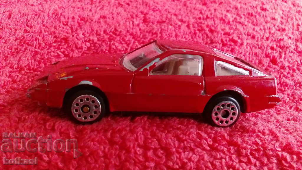 Old small metal car with price 15.50 BGN | € 7.93 Old small metal car with price 15.50 BGN | € 7.93