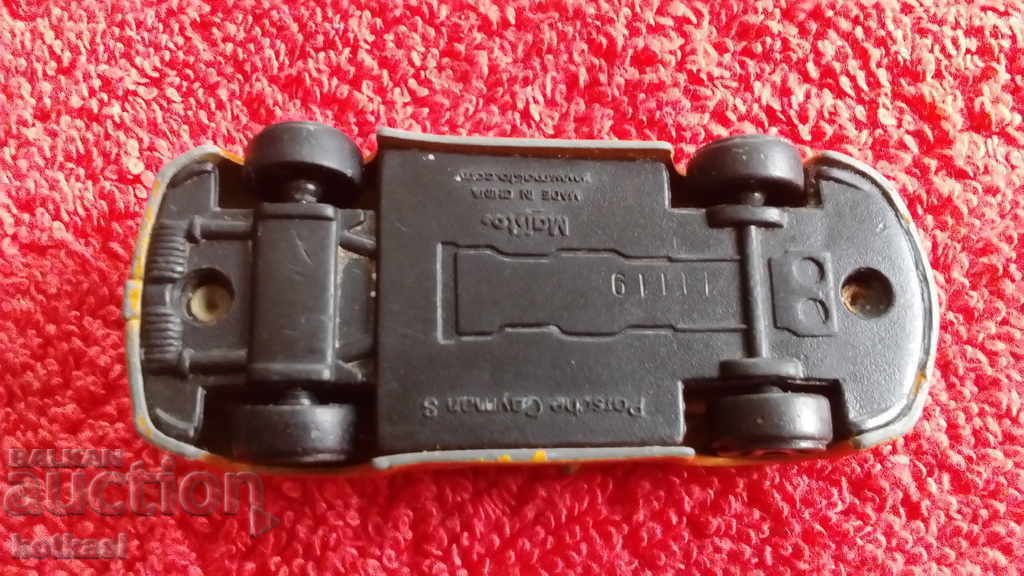 Maisto Porsche Cayman S Old Metal Car - 6 Maisto Porsche Cayman S Old Metal Car - 6