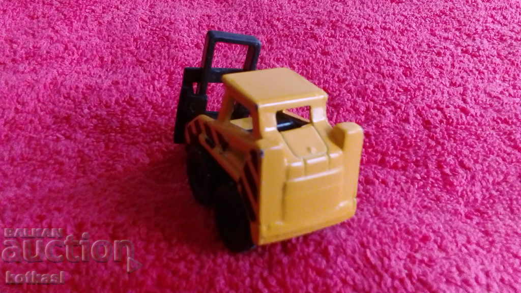 Small metal Forklift Maisto - 5 Small metal Forklift Maisto - 5