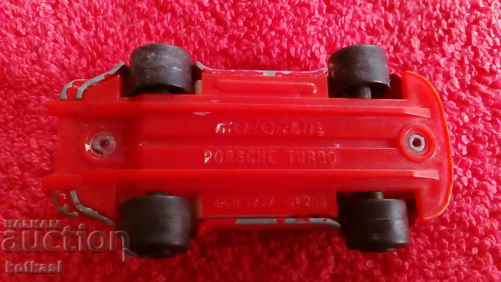 Old solid metal car 1/57 MAJORETTE PORSCHE PORSCHE - 6 Old solid metal car 1/57 MAJORETTE PORSCHE PORSCHE - 6