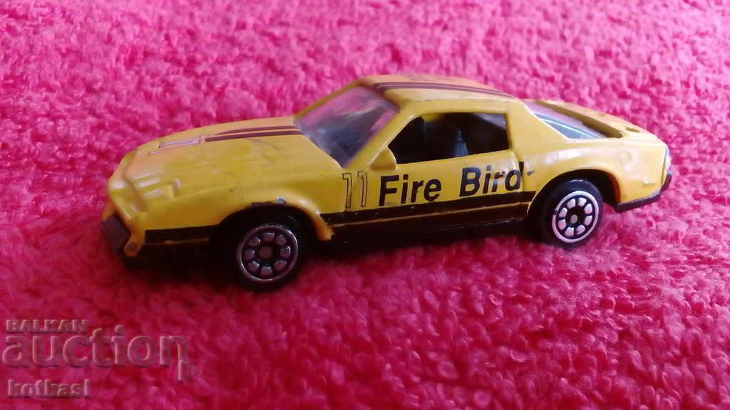 Mașină veche din metal CORGI 1982 PONTIAC cu preț 15.50 BGN | € 7.93