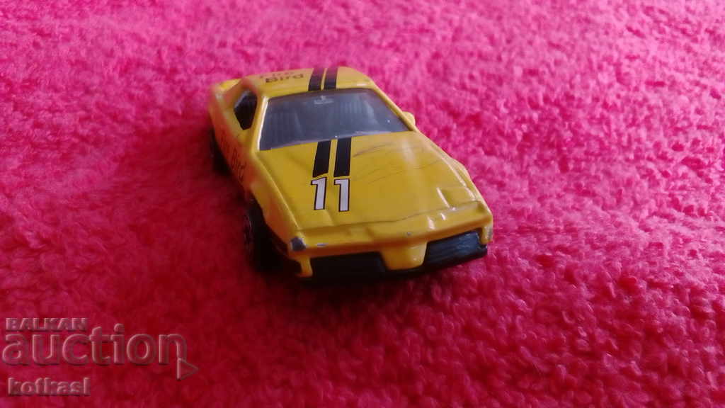 Licitație Mașină veche din metal CORGI 1982 PONTIAC