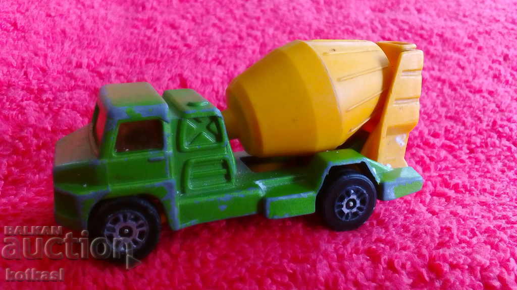 Old metal truck Concrete truck CORGI BRITAIN with price 16.00 BGN | € 8.18 Old metal truck Concrete truck CORGI BRITAIN with price 16.00 BGN | € 8.18