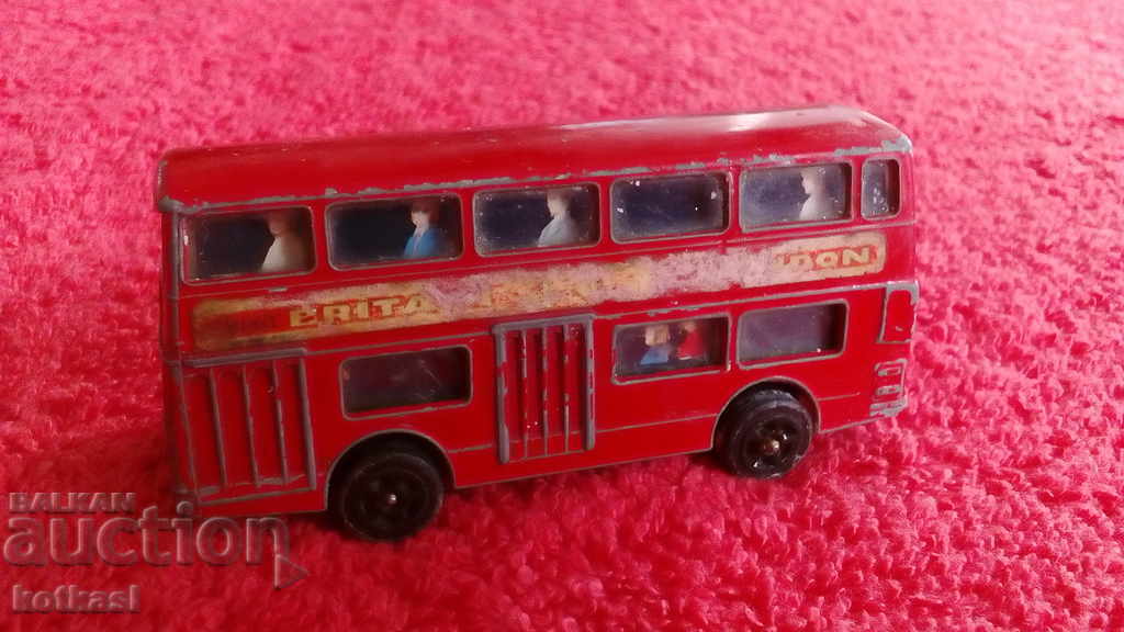 Παλαιό μεταλλικό διώροφο λεωφορείο CORGI BRITAIN DAIMLER με τιμή 35.50 BGN | € 18.15