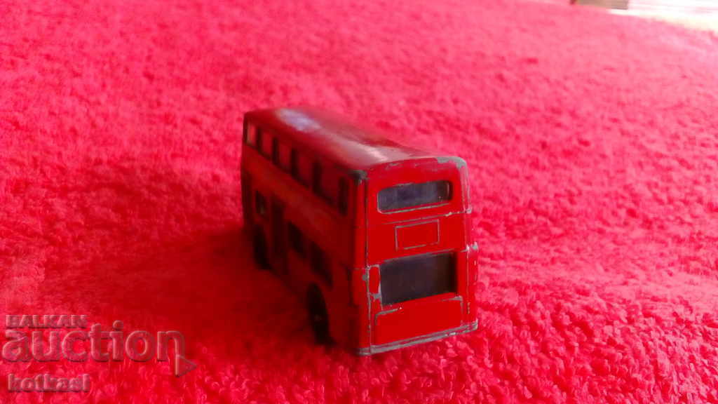 Стар метален двуетажен Автобус CORGI BRITAIN DAIMLER - 5 Стар метален двуетажен Автобус CORGI BRITAIN DAIMLER - 5