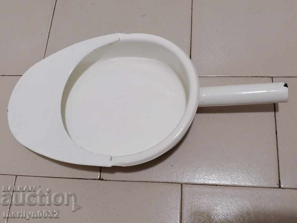 Old enameled podkoga from sotza, zukalu, kukal, enamel with price 44.00 BGN | € 22.50 Old enameled podkoga from sotza, zukalu, kukal, enamel with price 44.00 BGN | € 22.50