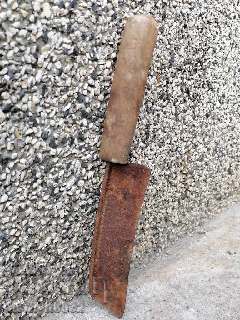 Old Knife for peeling potatoes turnips chopped cabbage with price 39.00 BGN | € 19.94 Old Knife for peeling potatoes turnips chopped cabbage with price 39.00 BGN | € 19.94