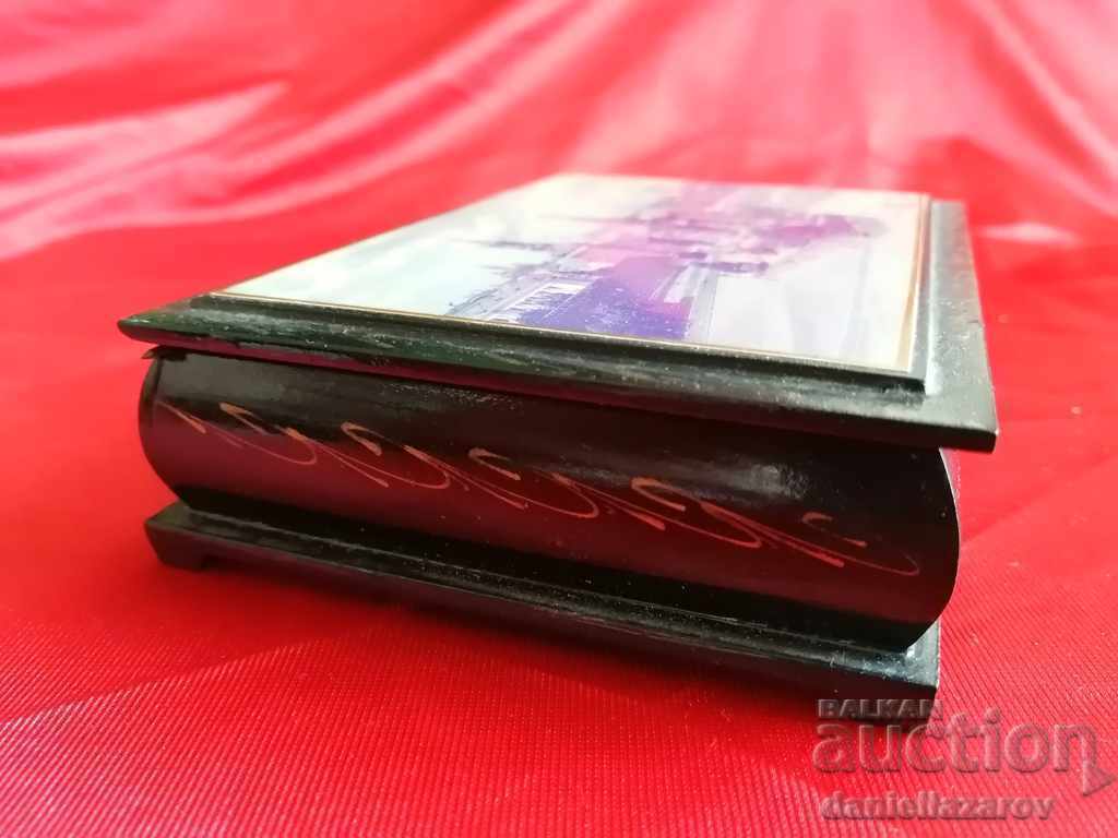 Old Russian Varnish Box KREMLIN, Moscow, USSR - 5