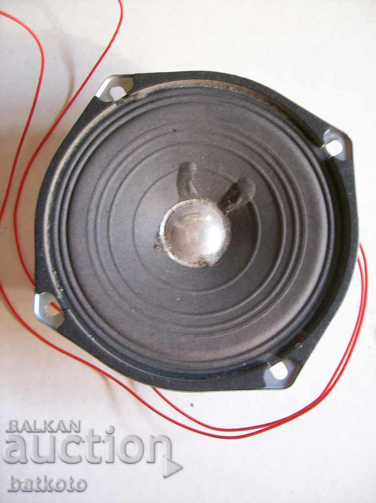 Small synthesizer speaker with price 5.00 BGN | € 2.56 Small synthesizer speaker with price 5.00 BGN | € 2.56