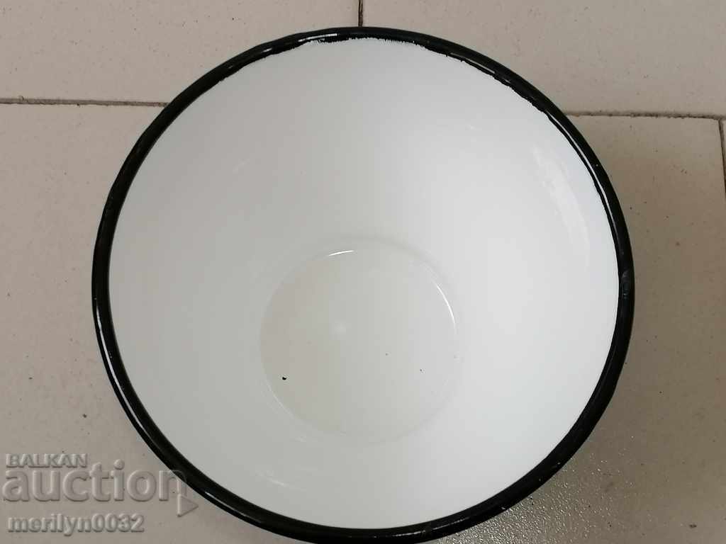 Enameled bowl Ygoslavia dish with enamel, basin, basin with price 34.00 BGN | € 17.38 Enameled bowl Ygoslavia dish with enamel, basin, basin with price 34.00 BGN | € 17.38