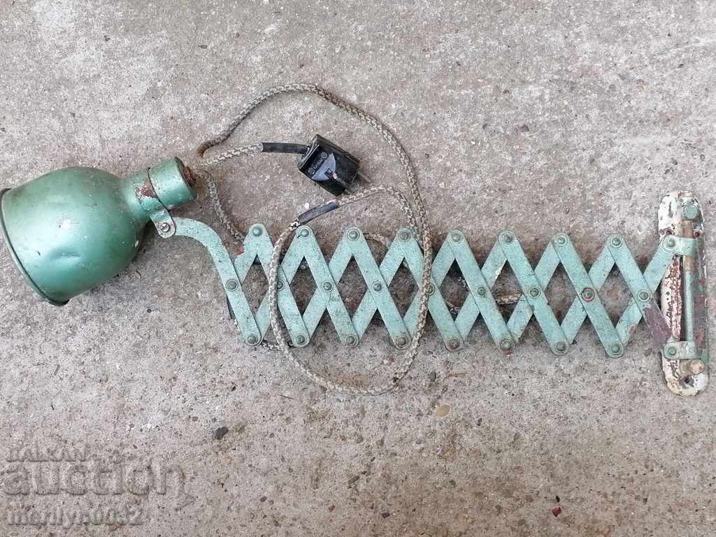 Delivery of Movable electric industrial lamp Delivery of Movable electric industrial lamp