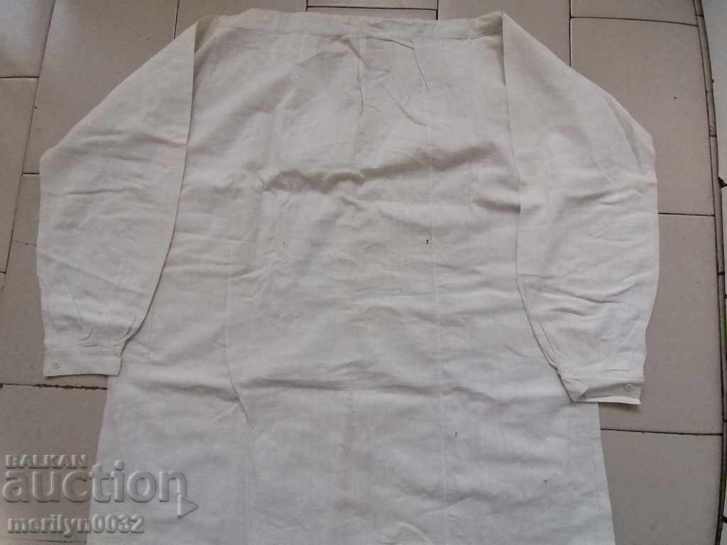 Vechi cămașă țesute manual Selvage, costum, rochie, zestre cu preț 52.00 BGN | € 26.59 Vechi cămașă țesute manual Selvage, costum, rochie, zestre cu preț 52.00 BGN | € 26.59