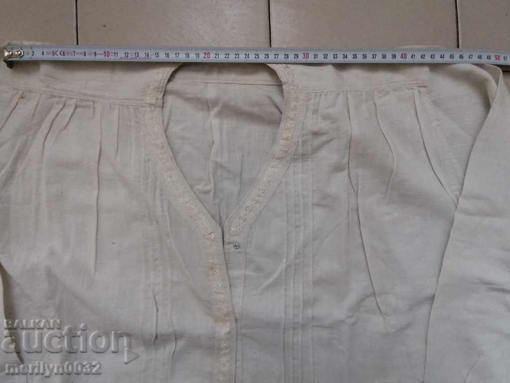 Licitație Vechi cămașă țesute manual Selvage, costum, rochie, zestre Licitație Vechi cămașă țesute manual Selvage, costum, rochie, zestre