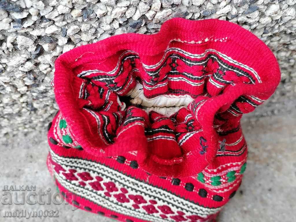 Auction  Pungia for coins kemer purse wallet