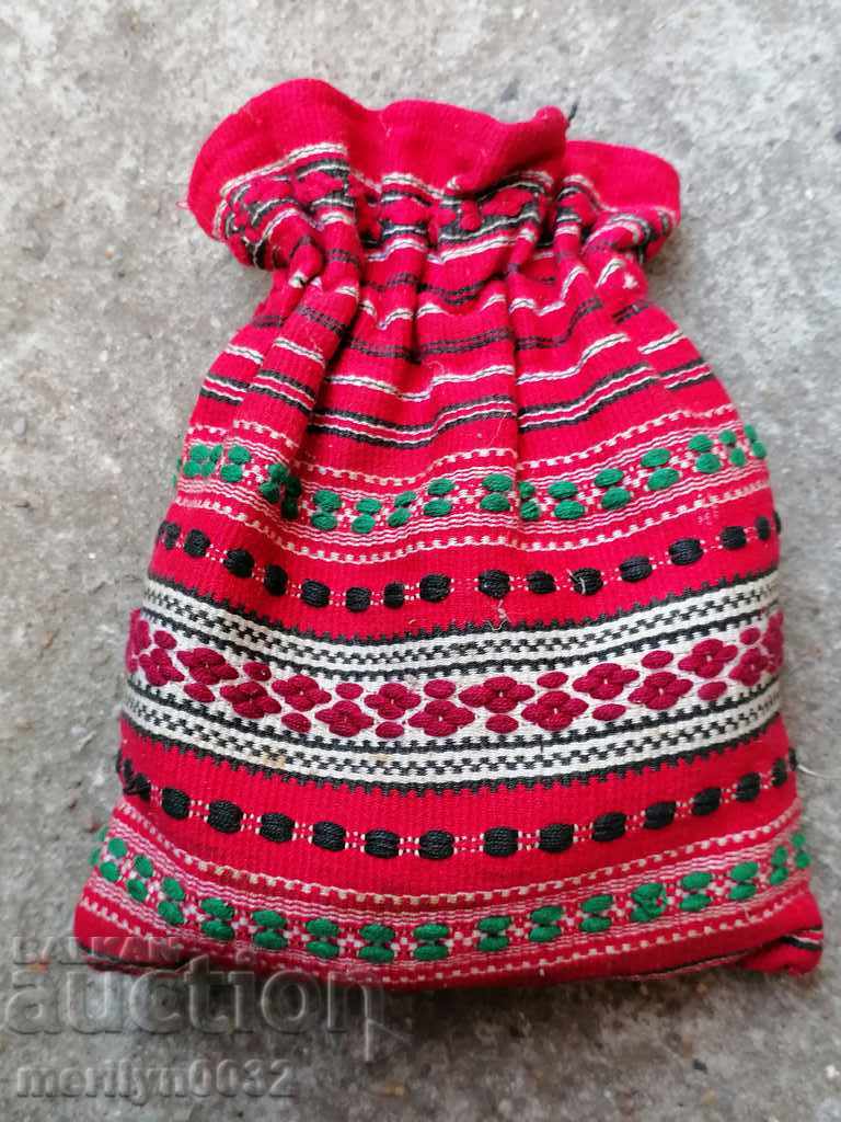 Delivery of Pungia for coins kemer purse wallet