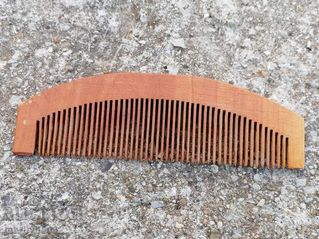 Comb of wood, wooden