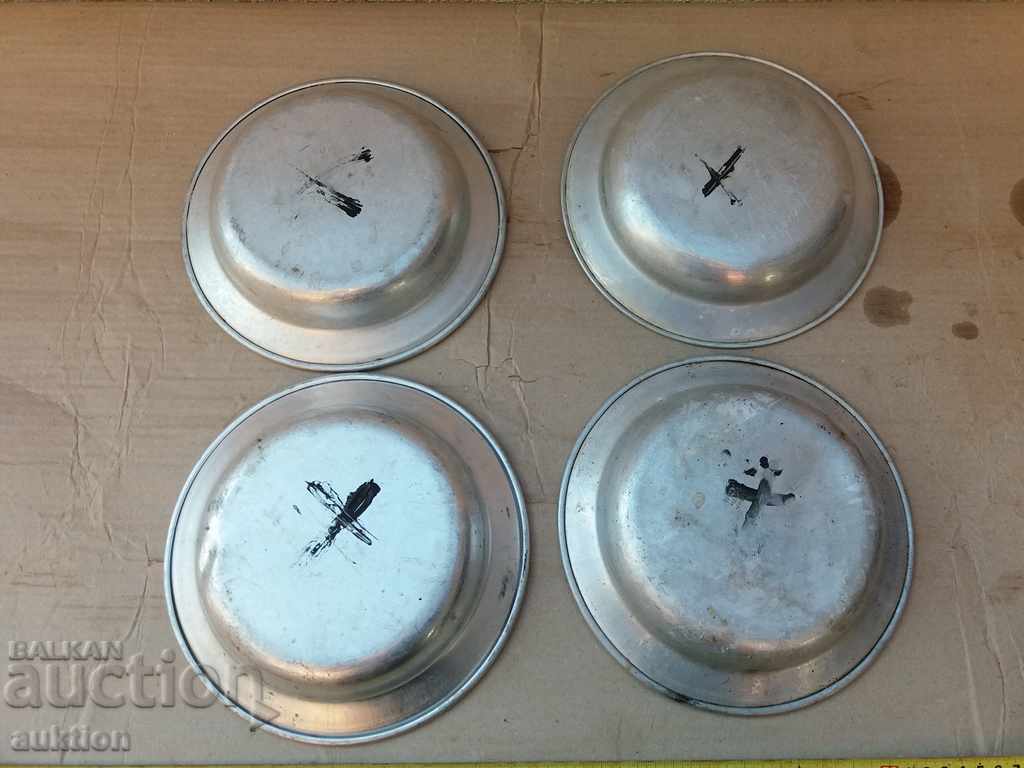 SET OF 4 ALUMINUM MILITARY PLATES WITH MARKING - 5 SET OF 4 ALUMINUM MILITARY PLATES WITH MARKING - 5