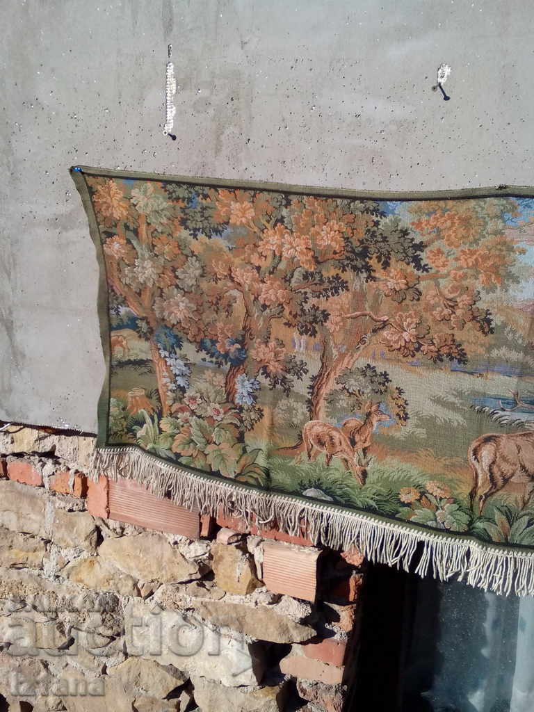 Licitație kovyor antic, perete de acoperire Licitație kovyor antic, perete de acoperire