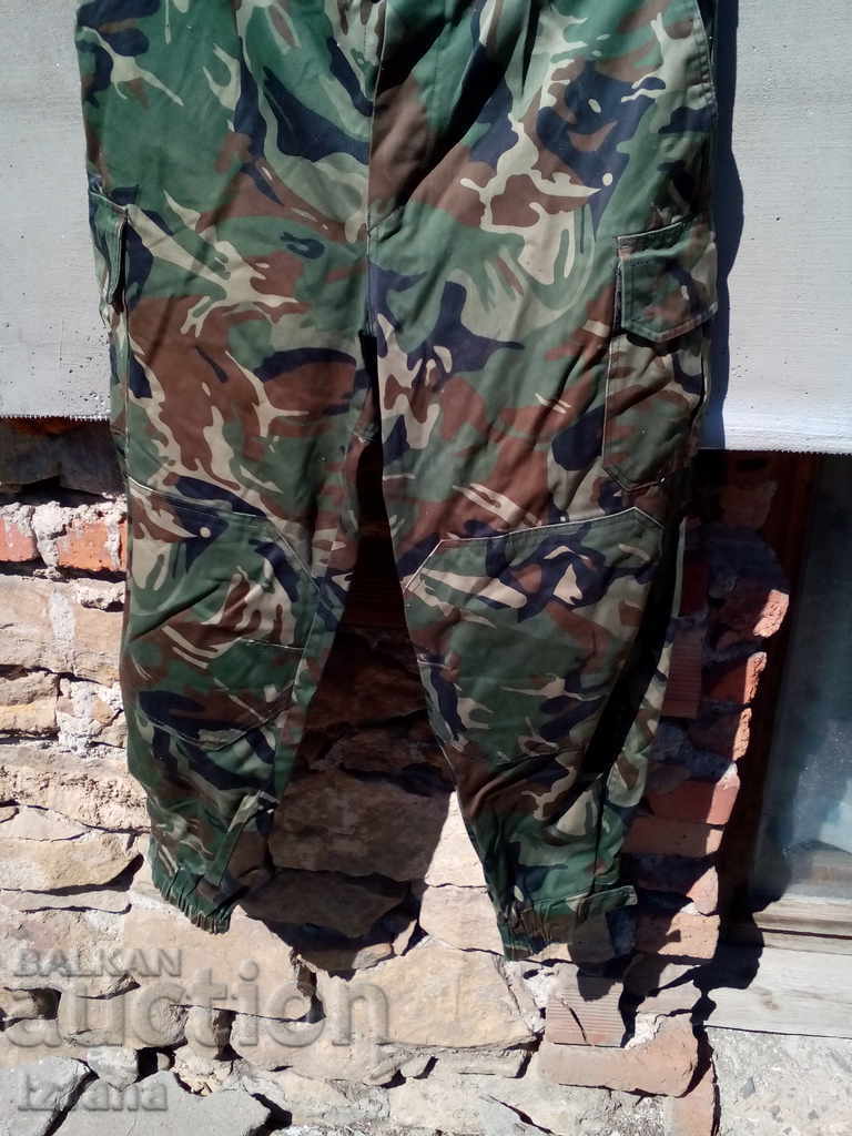 Auction Old camouflage pants, camouflage Auction Old camouflage pants, camouflage