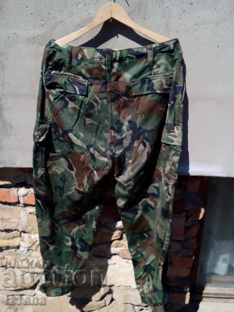 Delivery of Old camouflage pants, camouflage Delivery of Old camouflage pants, camouflage