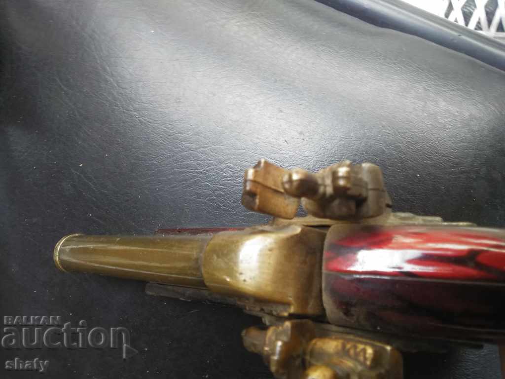 Auction Old gun lighter Auction Old gun lighter