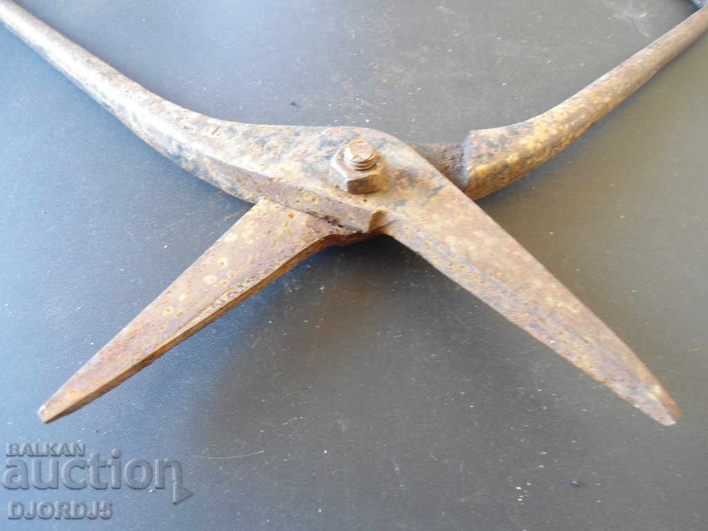 Auction Old sheet metal scissors Auction Old sheet metal scissors