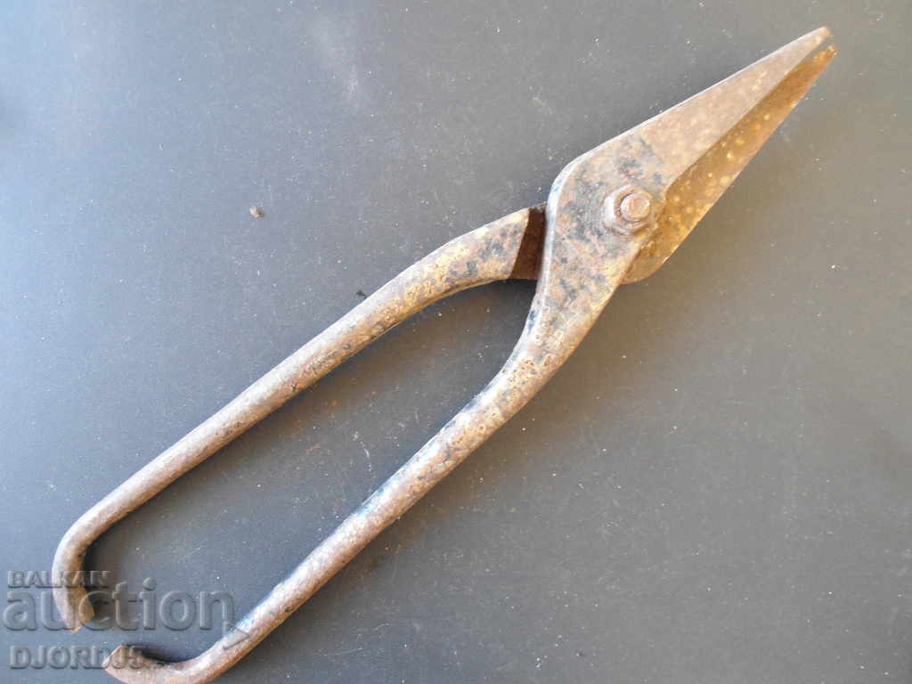 Old sheet metal scissors