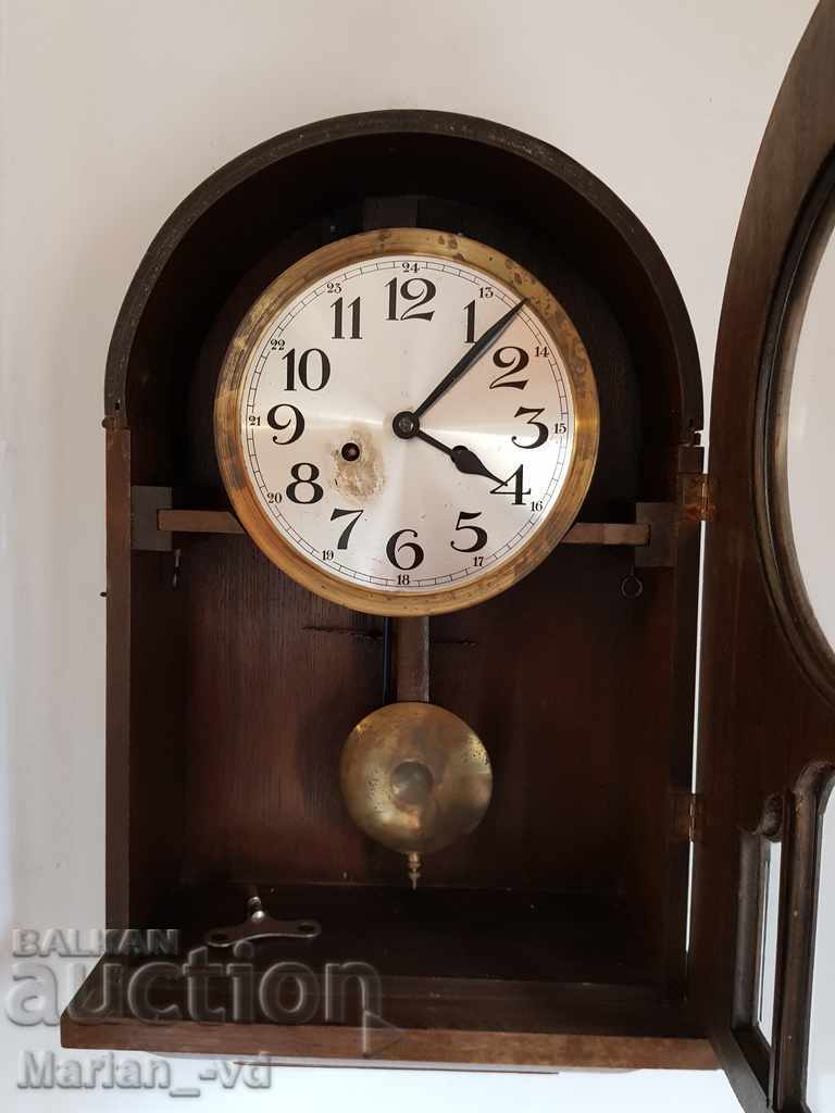 Παλιά γερμανικό ρολόι τοίχου με τιμή 220.00 BGN | € 112.48 Παλιά γερμανικό ρολόι τοίχου με τιμή 220.00 BGN | € 112.48