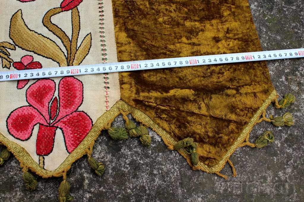 Delivery of 19TH CENTURY BED COVER BED COVER EMBROIDERY Delivery of 19TH CENTURY BED COVER BED COVER EMBROIDERY