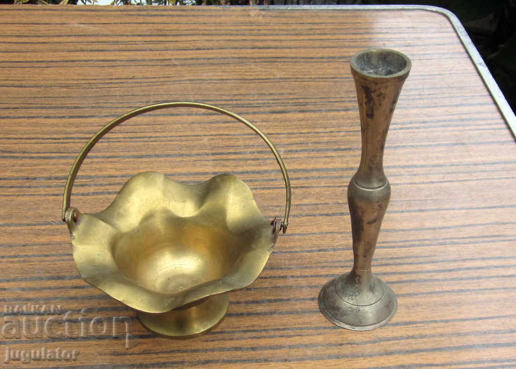 lot of old bronze interior items chocolates and candlestick with price 15.00 BGN | € 7.67 lot of old bronze interior items chocolates and candlestick with price 15.00 BGN | € 7.67