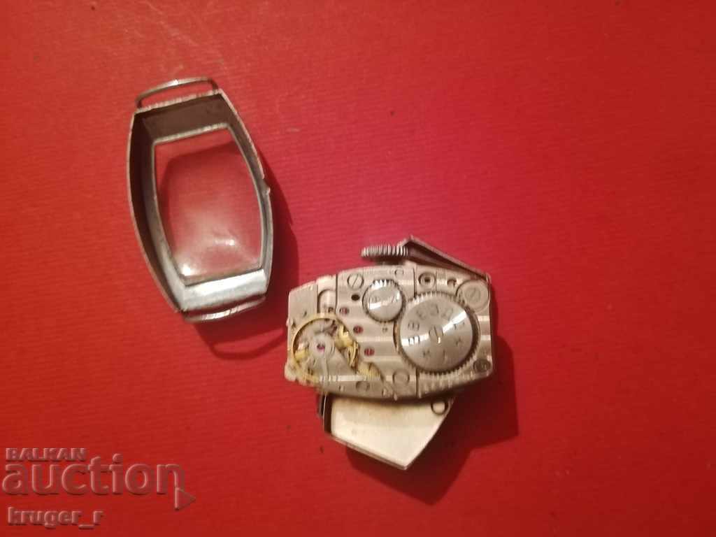 Доставка на Стар дамски часовник ЗВЕЗДА Доставка на Стар дамски часовник ЗВЕЗДА