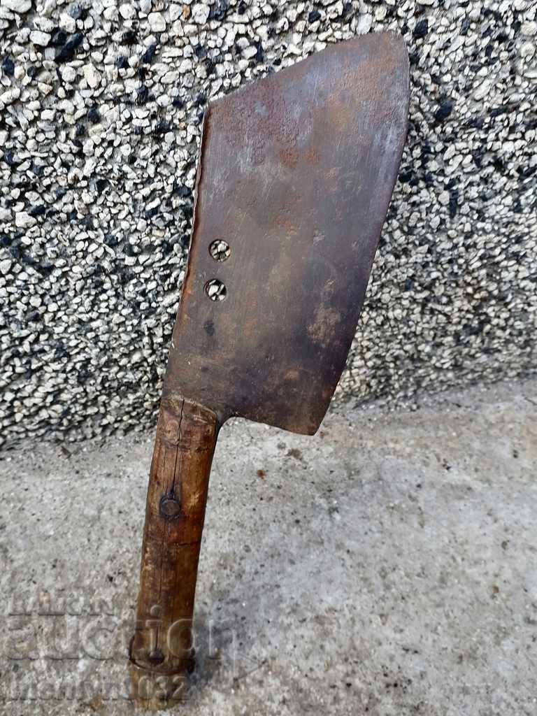 Sutter, top, knife, wrought iron with price 41.00 BGN | € 20.96 Sutter, top, knife, wrought iron with price 41.00 BGN | € 20.96