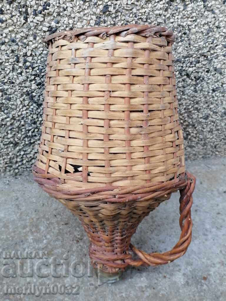 An old wallet, a bottle, a bottle - 7 An old wallet, a bottle, a bottle - 7