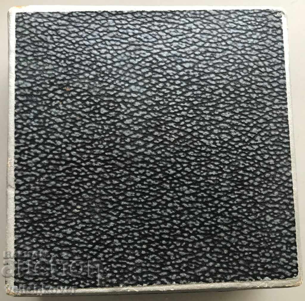 29019 GDR plaque GDR volleyball federation with price 8.00 BGN | € 4.09 29019 GDR plaque GDR volleyball federation with price 8.00 BGN | € 4.09