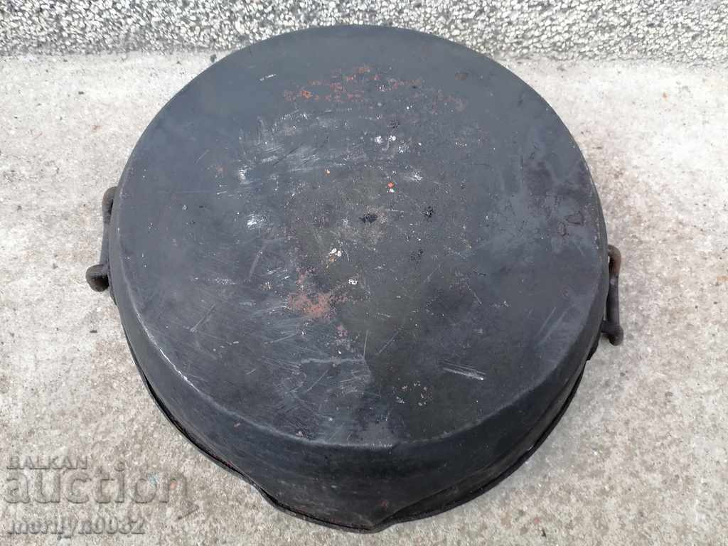 Delivery of Old copper pan copper casserole copper vessel