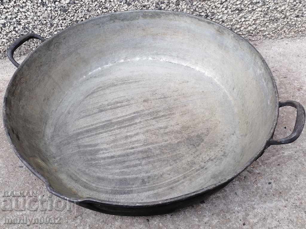 An old copper baking tin tray copper pot with price 99.00 BGN | € 50.62 An old copper baking tin tray copper pot with price 99.00 BGN | € 50.62