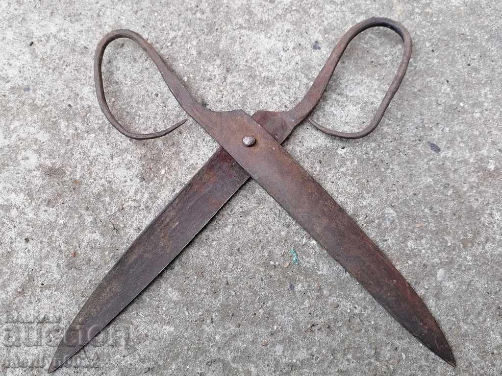 Delivery of Old hand forged scissors, wrought iron Delivery of Old hand forged scissors, wrought iron