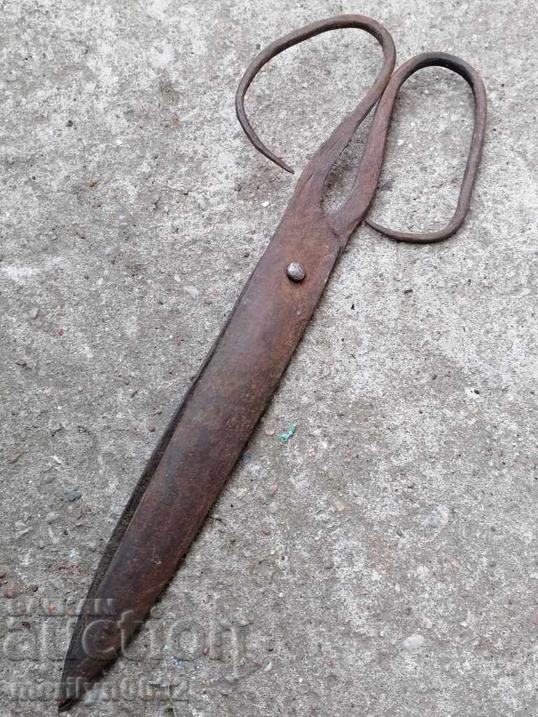 Old hand forged scissors, wrought iron - 5 Old hand forged scissors, wrought iron - 5