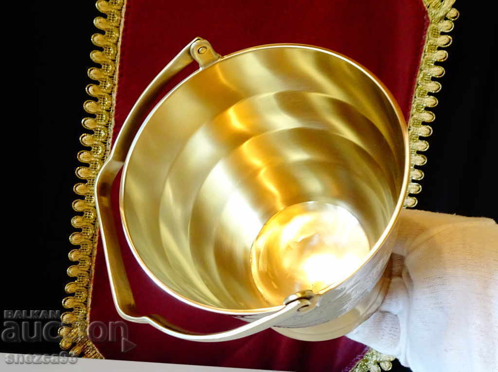 English ice container, ice maker, marked. - 5 English ice container, ice maker, marked. - 5