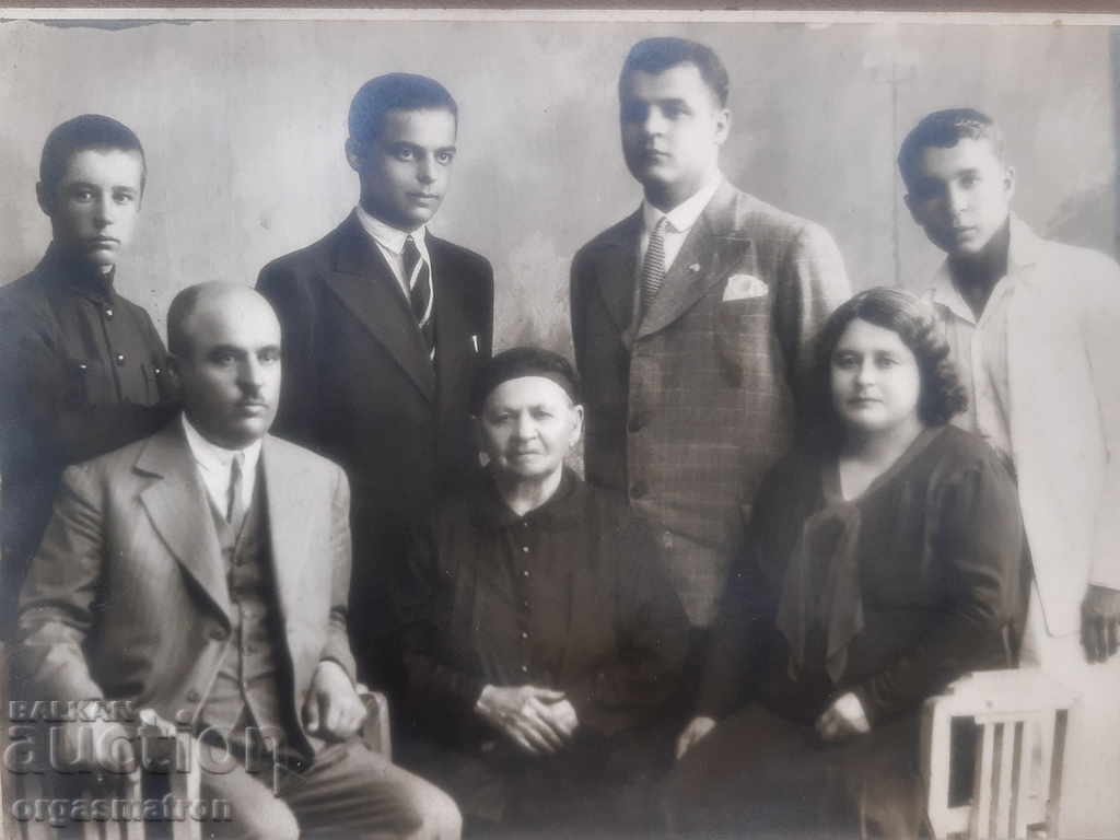 Old Photo 40/30 cm. (2) with price 10.00 BGN | € 5.11 Old Photo 40/30 cm. (2) with price 10.00 BGN | € 5.11