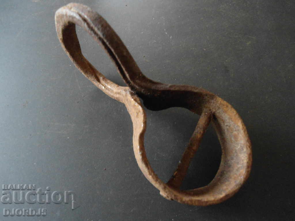 Auction Old wrought iron Auction Old wrought iron