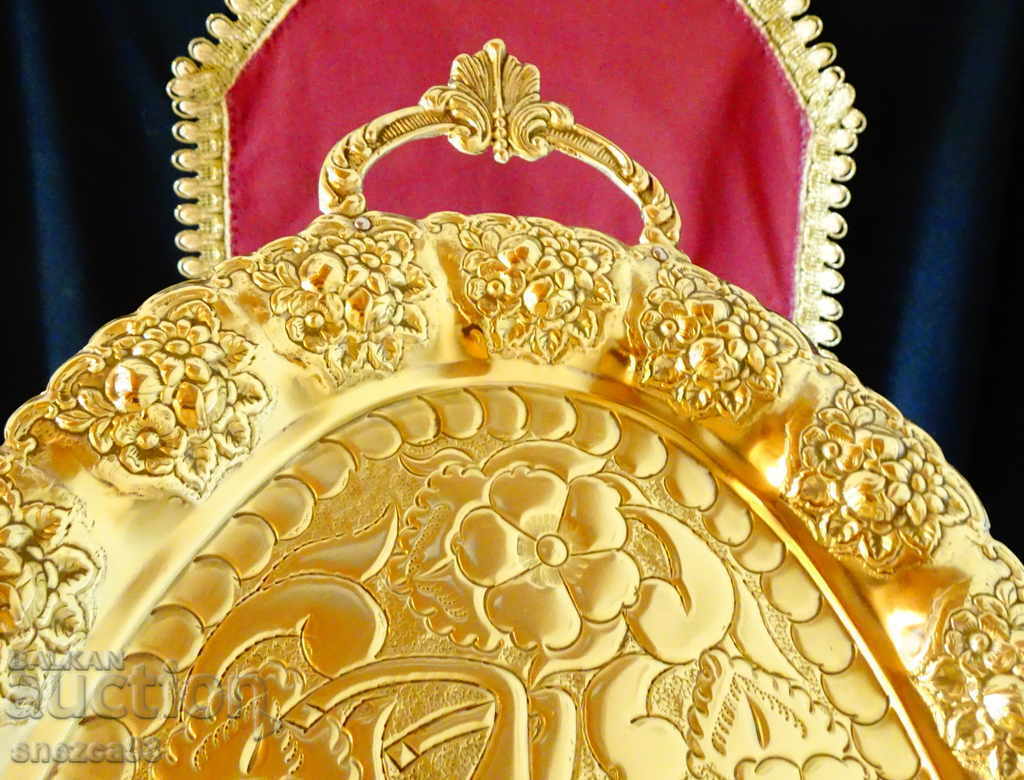 Auction Bronze tray, platter, fruit bowl, hunting, deer, marked Auction Bronze tray, platter, fruit bowl, hunting, deer, marked