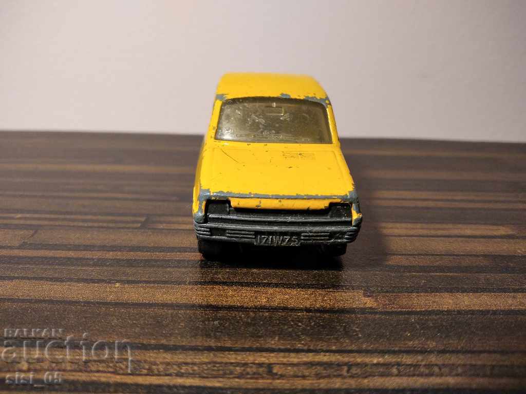 Auction  Old metal stroller Matchbox MATCHBOX RENAULT 5TL