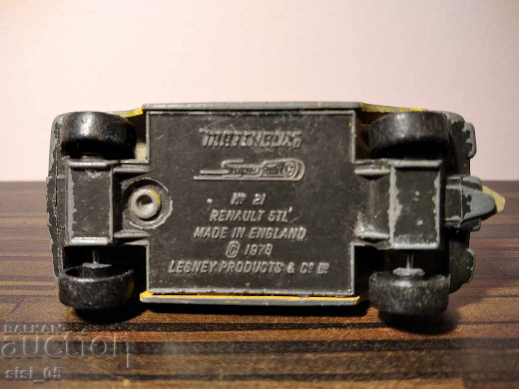 Old metal stroller Matchbox MATCHBOX RENAULT 5TL - 7
