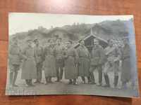 Снимка картичка 30,12,1917г. офицери униформа. Надписана