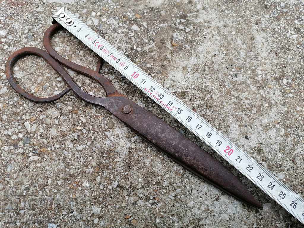 Old hand forged scissors, wrought iron - 5 Old hand forged scissors, wrought iron - 5