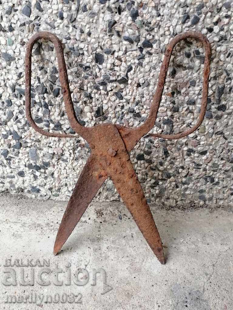 Old hand forged scissors, wrought iron with price 43.00 BGN | € 21.99 Old hand forged scissors, wrought iron with price 43.00 BGN | € 21.99