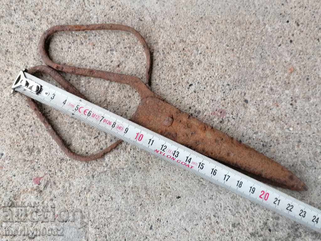 Old hand forged scissors, wrought iron - 5 Old hand forged scissors, wrought iron - 5
