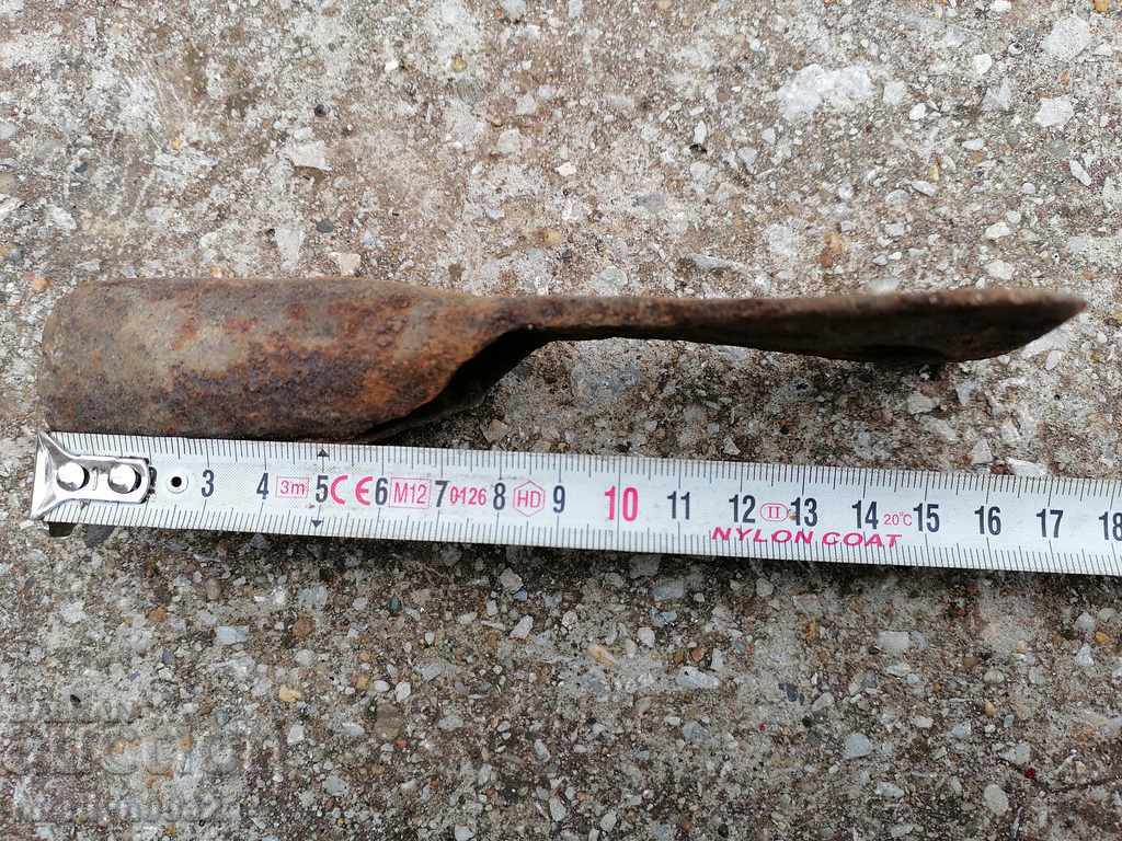 Delivery of Old forged scabbard, gingerbread, gingerbread, bruises Delivery of Old forged scabbard, gingerbread, gingerbread, bruises